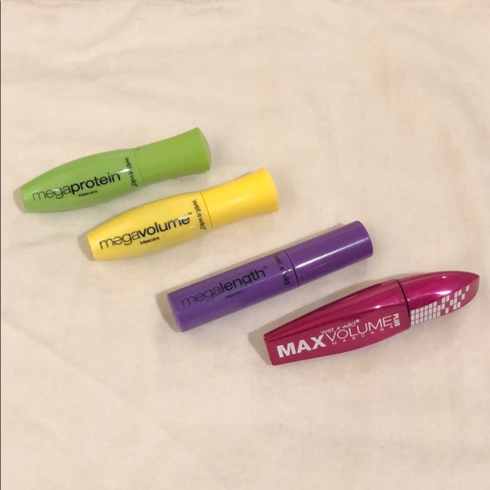 4 Mascara